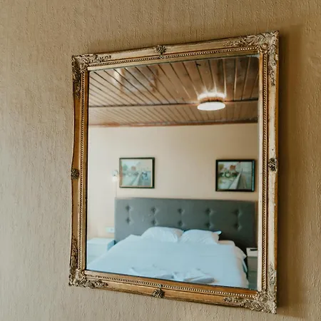 Cavalier Hotel 2*